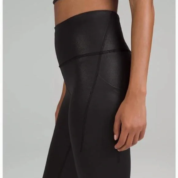 SPECIAL EDITION 🖤🤍Wunder Train High-Rise Tight with Pockets 25" - Picture 6 of 7